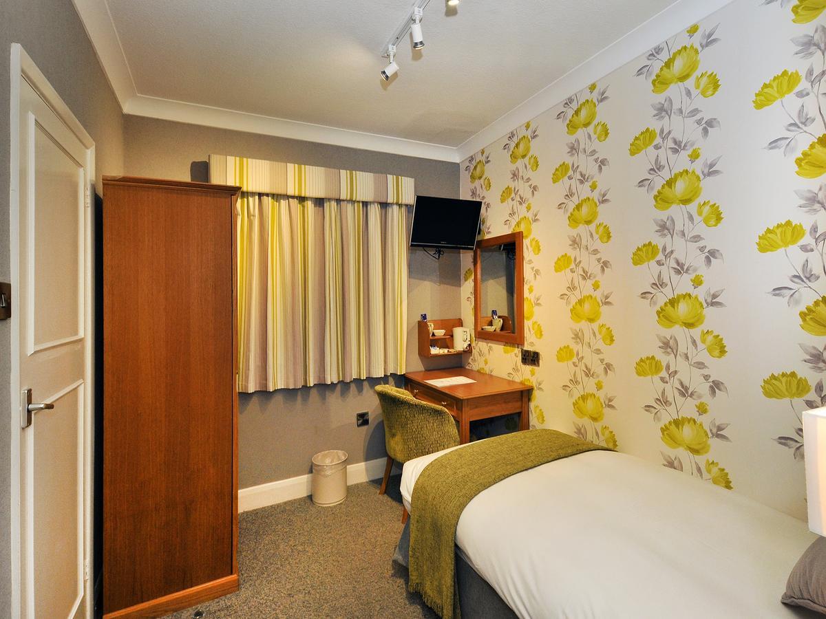 Ardington 3* Worthing