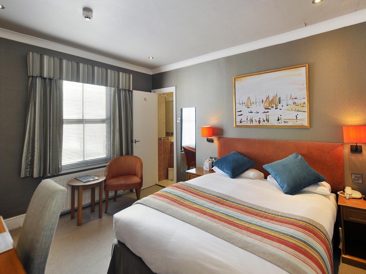 Ardington 3* Worthing